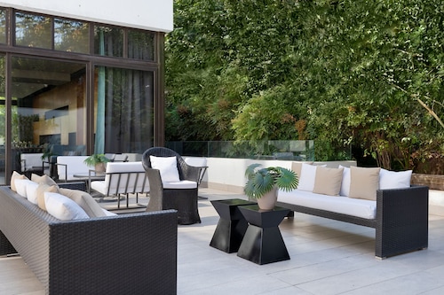 Wyndham Santiago Pettra