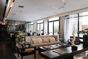 Lobby - Wyndham Santiago Pettra (Lo Barnechea)