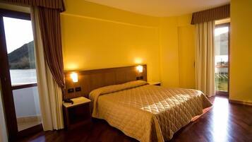 Minibar, in-room safe, desk, soundproofing