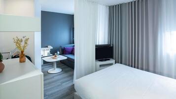 1 chambre, coffres-forts dans les chambres, bureau