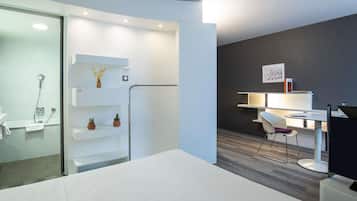 Superior Suite, Multiple Beds | 1 bedroom, in-room safe, desk, laptop workspace
