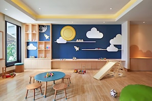 Children’s play area – indoor
