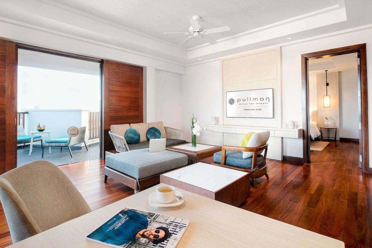 Suite, 1 King Bed with Sofa bed (Penthouse, High Floor) | Minibar, in-room safe, desk, laptop workspace