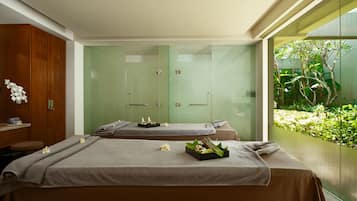 室內 Spa 池