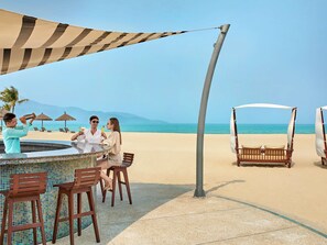 2 barer/lounger, bar ved poolen, strandbar