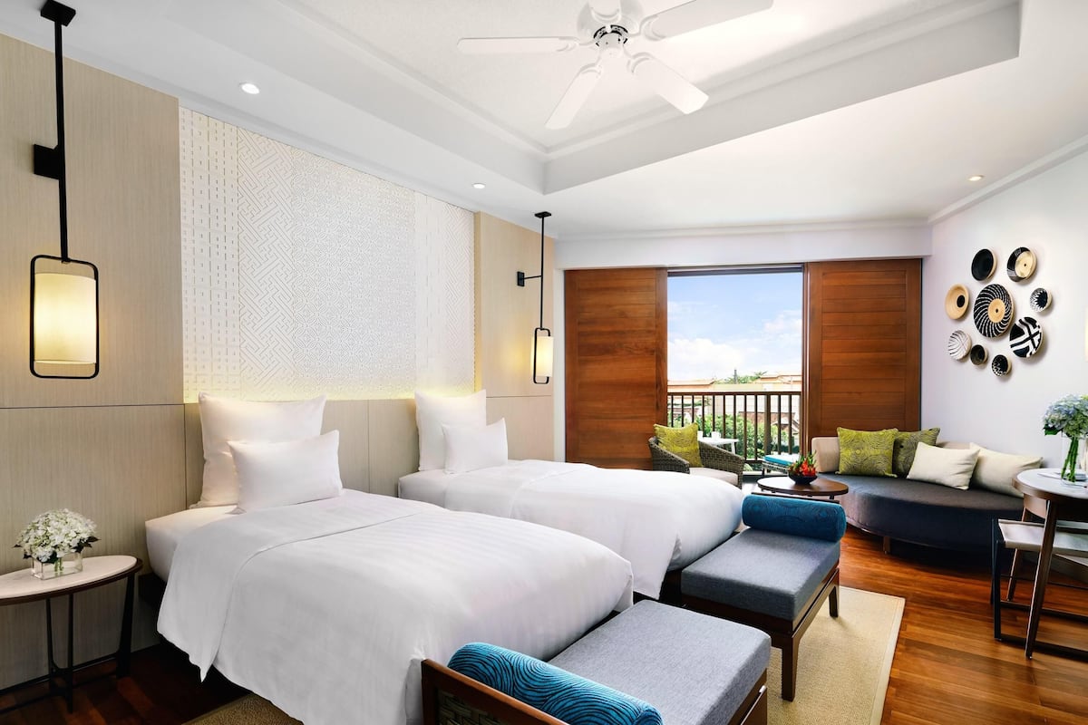 Minibar, in-room safe, desk, laptop workspace