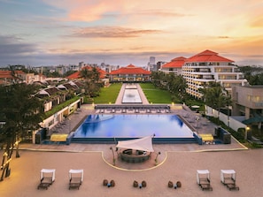 Exterior - Pullman Danang Beach Resort (Da Nang)