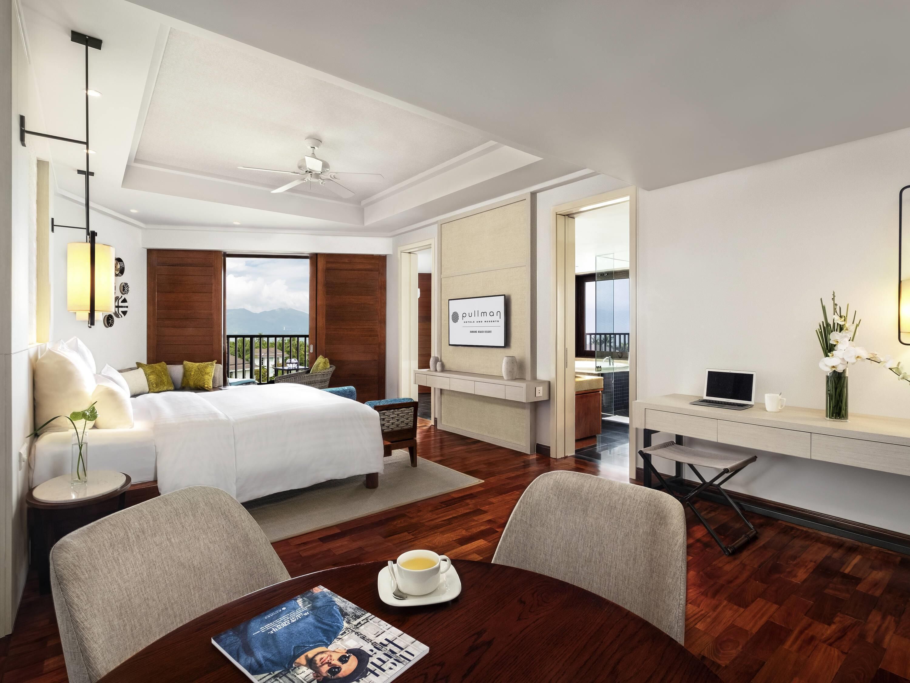 Junior Room, 1 King Bed, Terrace