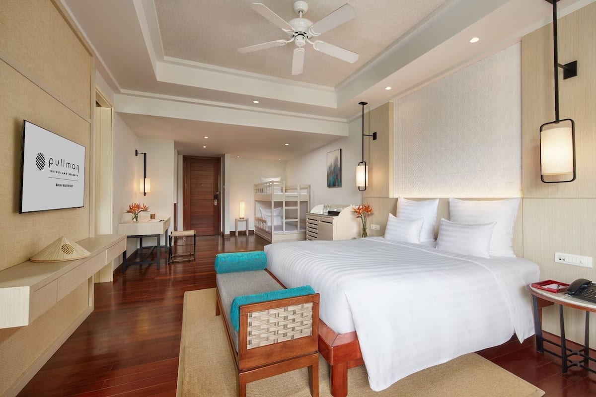 Junior Family Suite, Balcony | 1 bedroom, minibar, in-room safe, desk