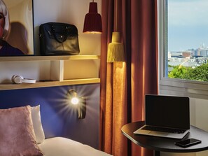 Standaard Twin kamer, 2 eenpersoonsbedden | Een minibar, een bureau, geluiddichte muren, gratis babybedden