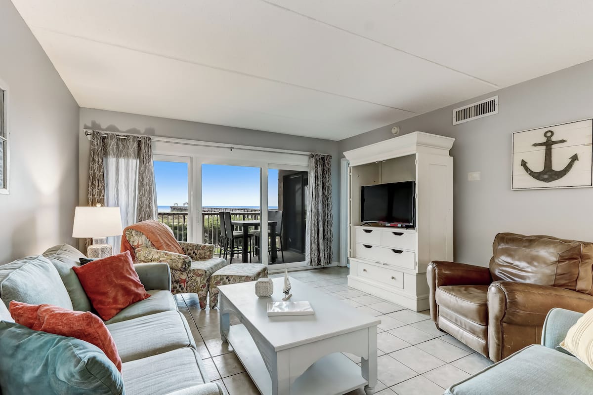Apartment, 2 Schlafzimmer, Nichtraucher, Meerblick | 2 Schlafzimmer, individuell dekoriert, individuell eingerichtet
