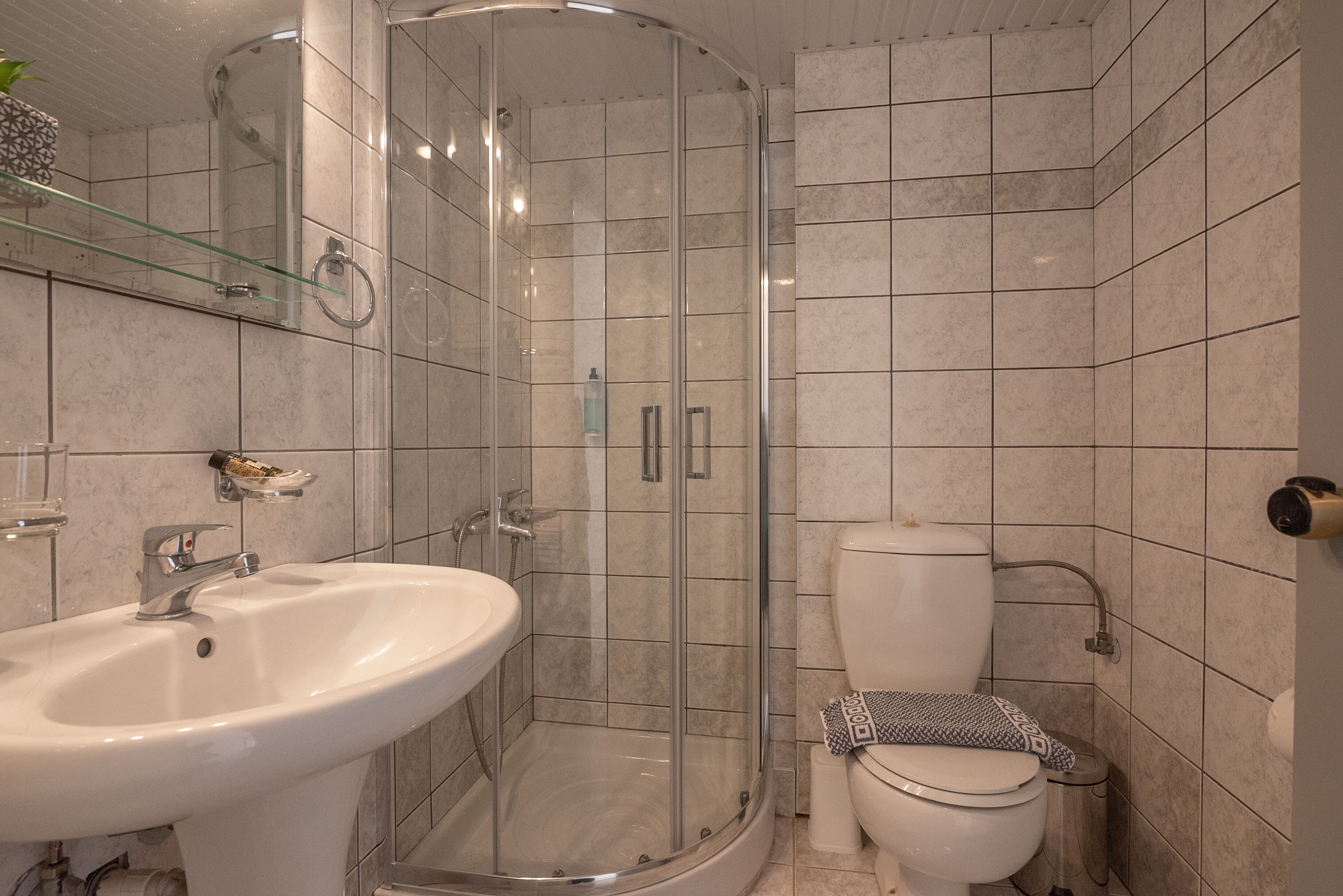 1 bedroom, in-room safe, free wifi, bed sheets