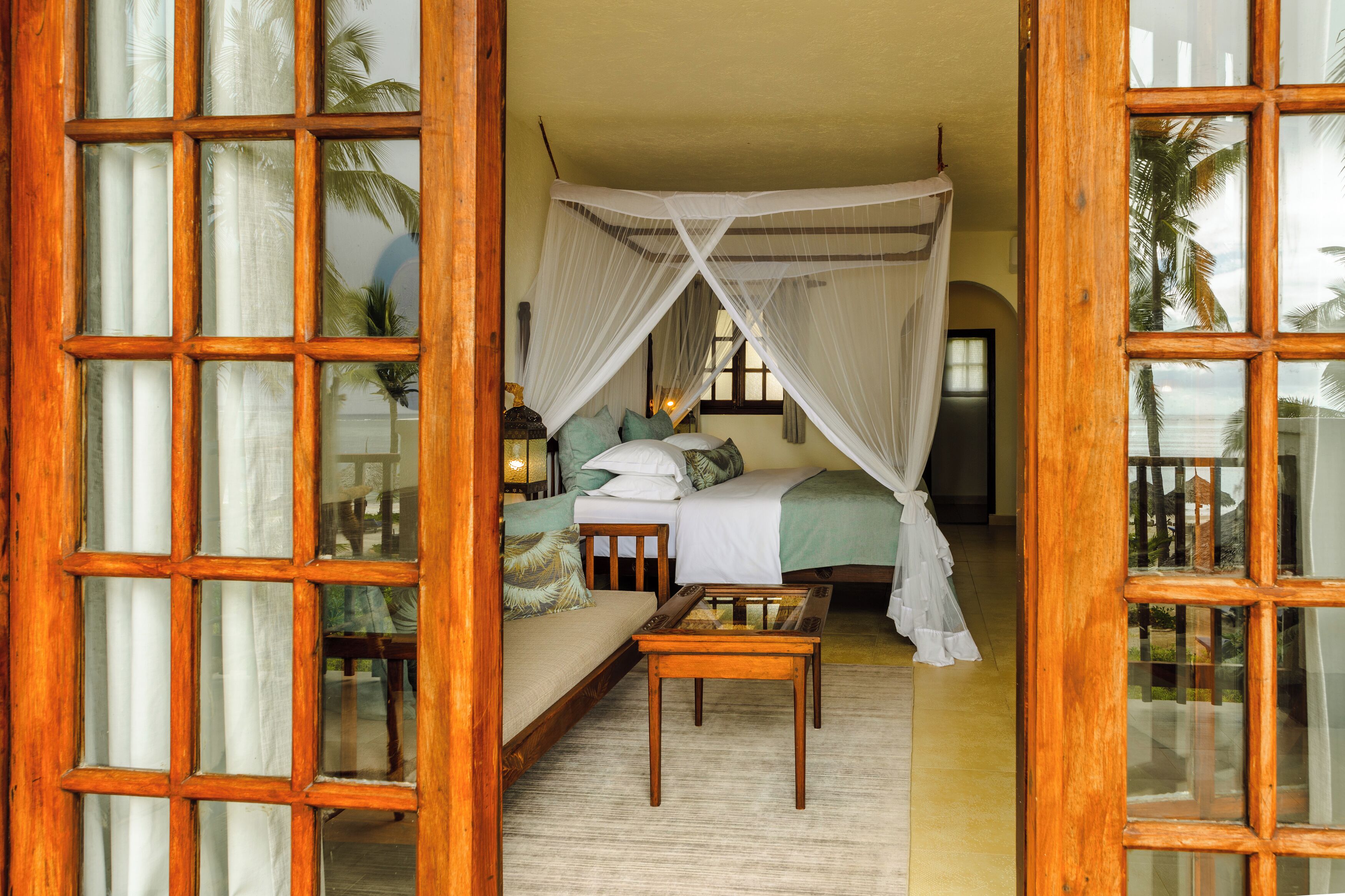 garden room | bathroom | shower, free toiletries, hair dryer, towels