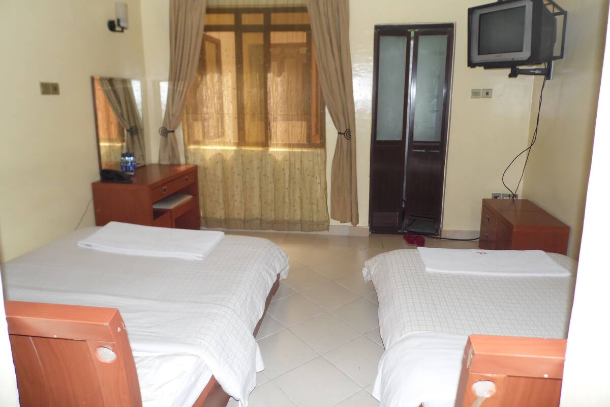 Standard Twin Room | 1 bedroom, premium bedding, in-room safe, WiFi (free)