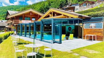 Piscine couverte