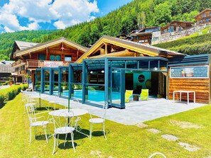 Indoor pool - Hotel Alpina (Morzine)