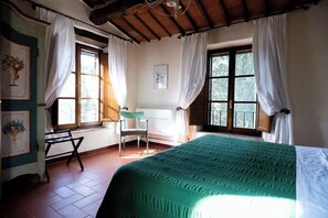 Classic Apartment, 1 Bedroom, Kitchen | 1 bedroom, premium bedding, down comforters, individually decorated - Riserva di Fizzano Residence (Castellina in Chianti)