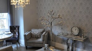 Luxury Apartment, Ensuite (1 bedroom  ) - Newmarket Boutique Apartments (Newmarket)