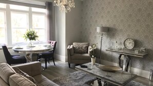 Luxury Apartment, Ensuite (1 bedroom  ) - Newmarket Boutique Apartments (Newmarket)