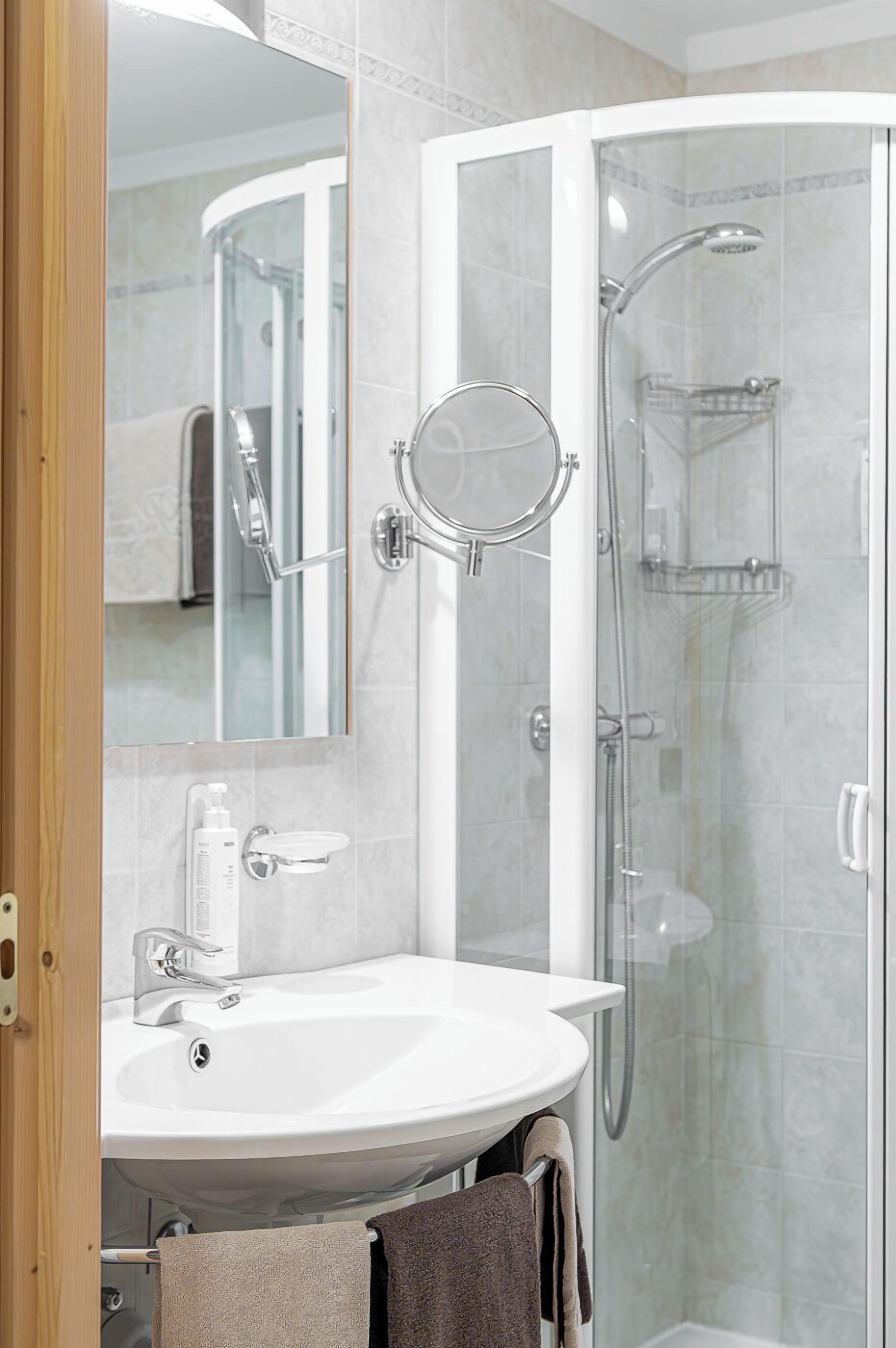 shower, free toiletries, hair dryer, bathrobes