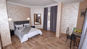 Quarto casal ou duplo conforto, 1 quarto, para não fumantes | 1 quarto, roupas de cama de algodão egípcio, roupas de cama premium