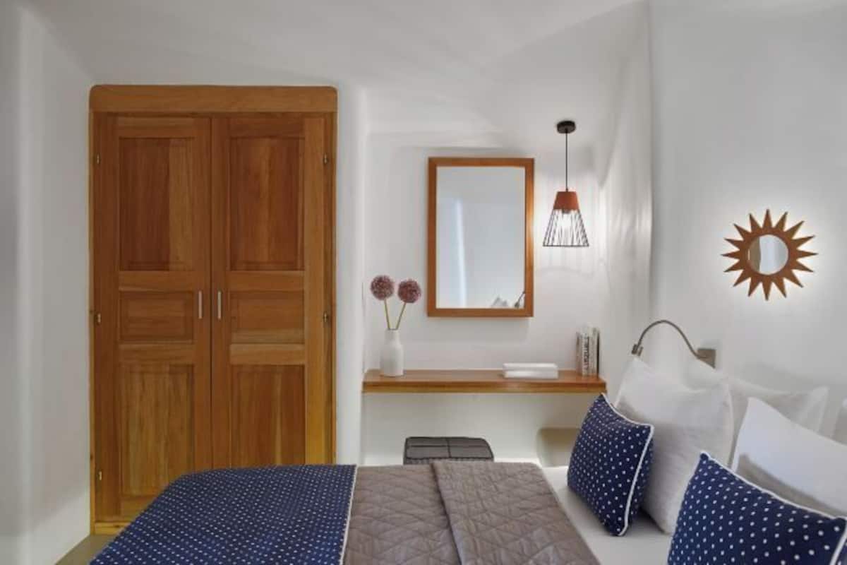 Hochwertige Bettwaren, Daunenbettdecken, Pillowtop-Betten, Minibar