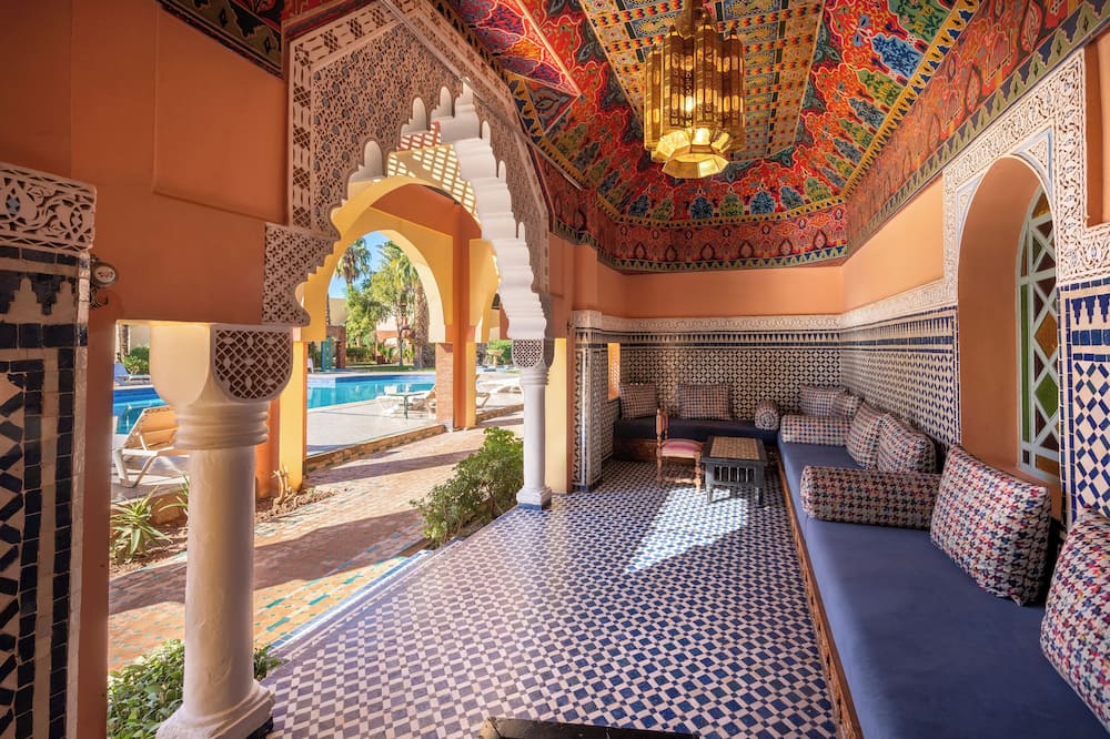 Hotel Karam Palace