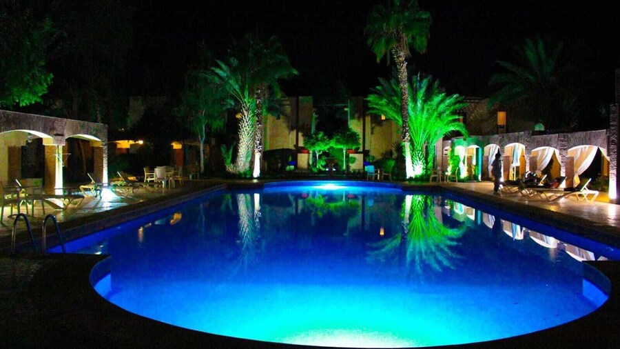 Hotel Karam Palace