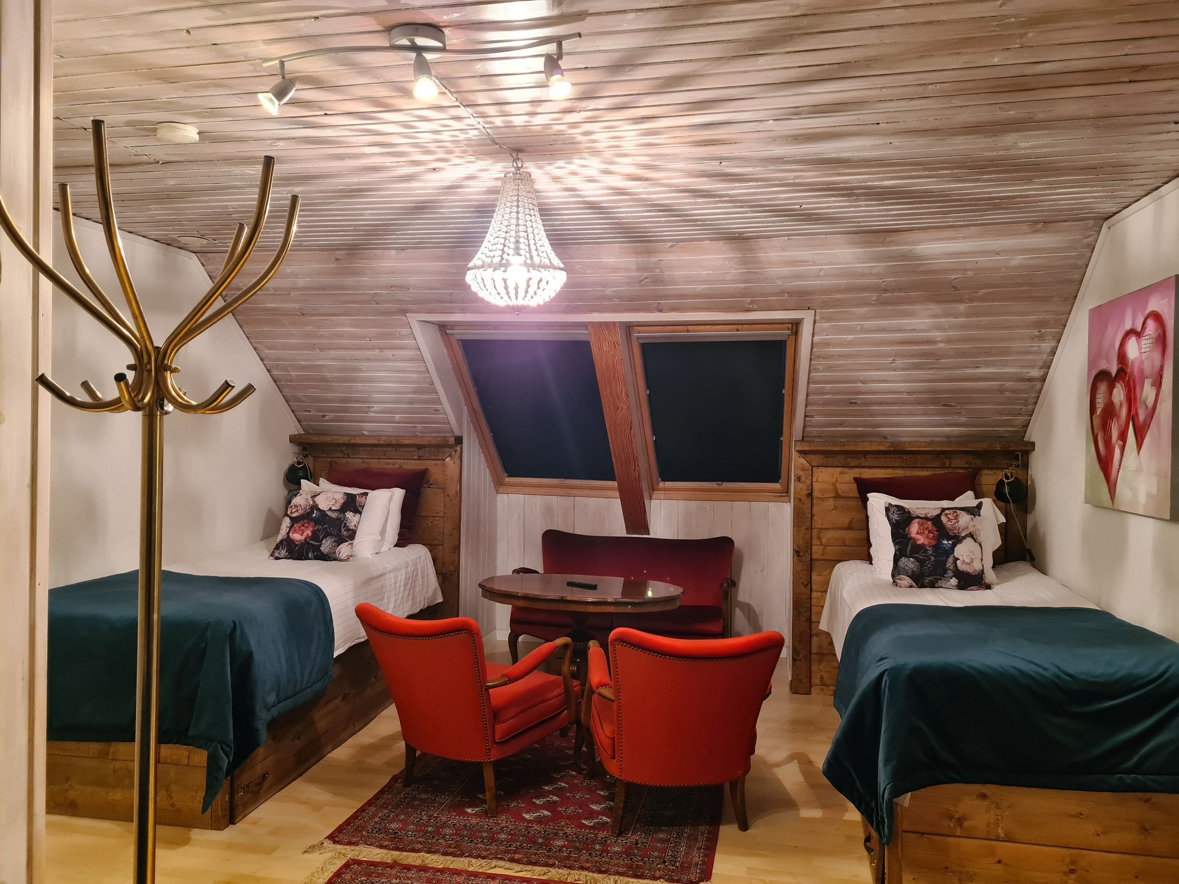 Standard Quadruple Room | Pillowtop beds, desk, iron/ironing board, free WiFi