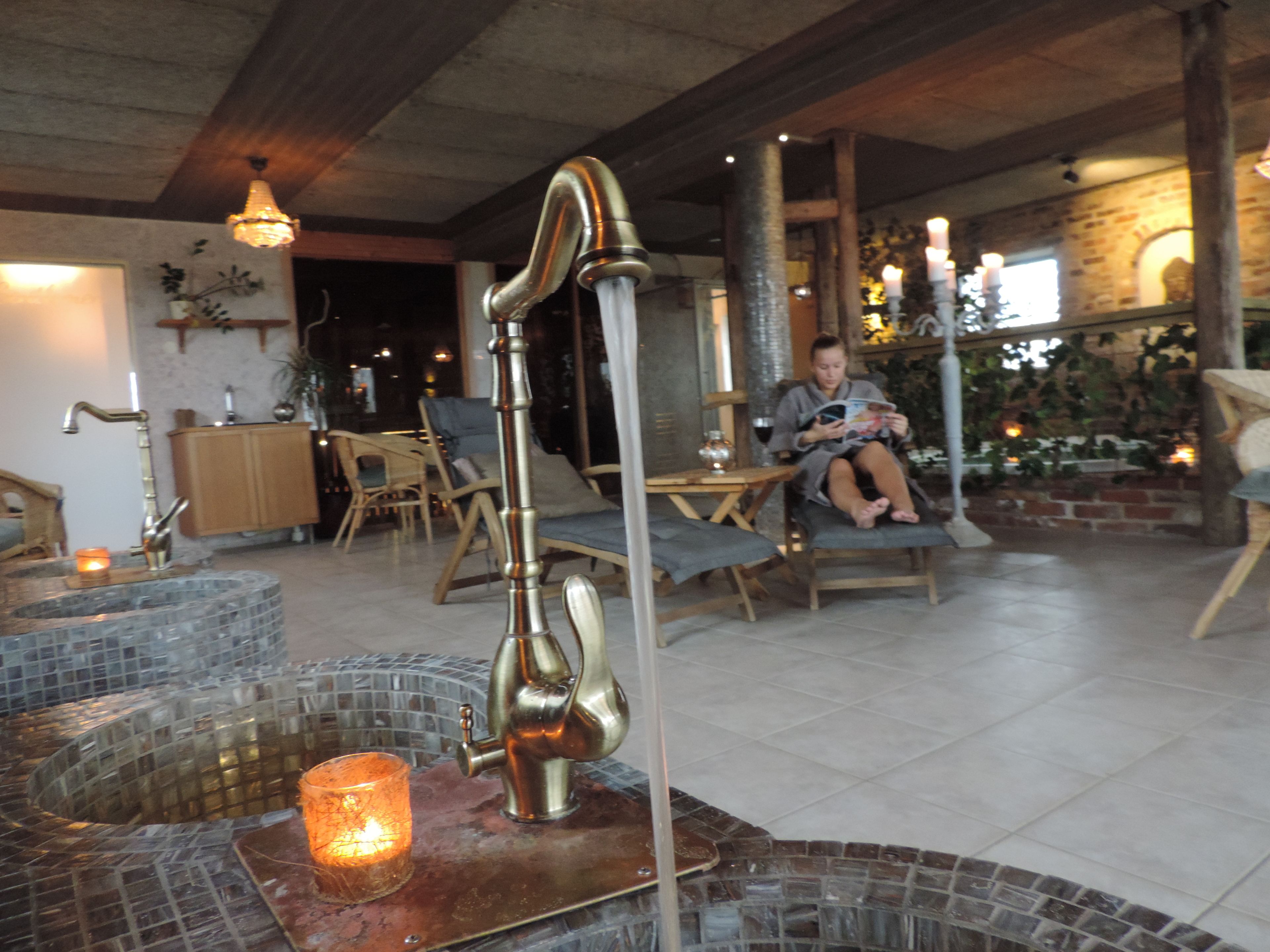 Bastu, bubbelpool, ångbastu och varma källor/mineralkällor