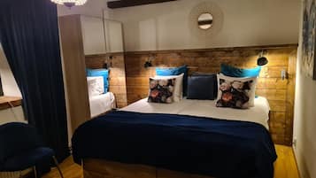 Pillow-top beds, desk, iron/ironing board, free WiFi