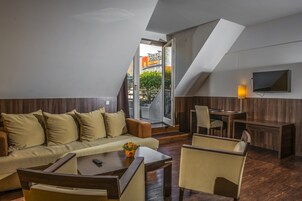 Family Suite, Balcony | Hypo-allergenic bedding, minibar, in-room safe, laptop workspace