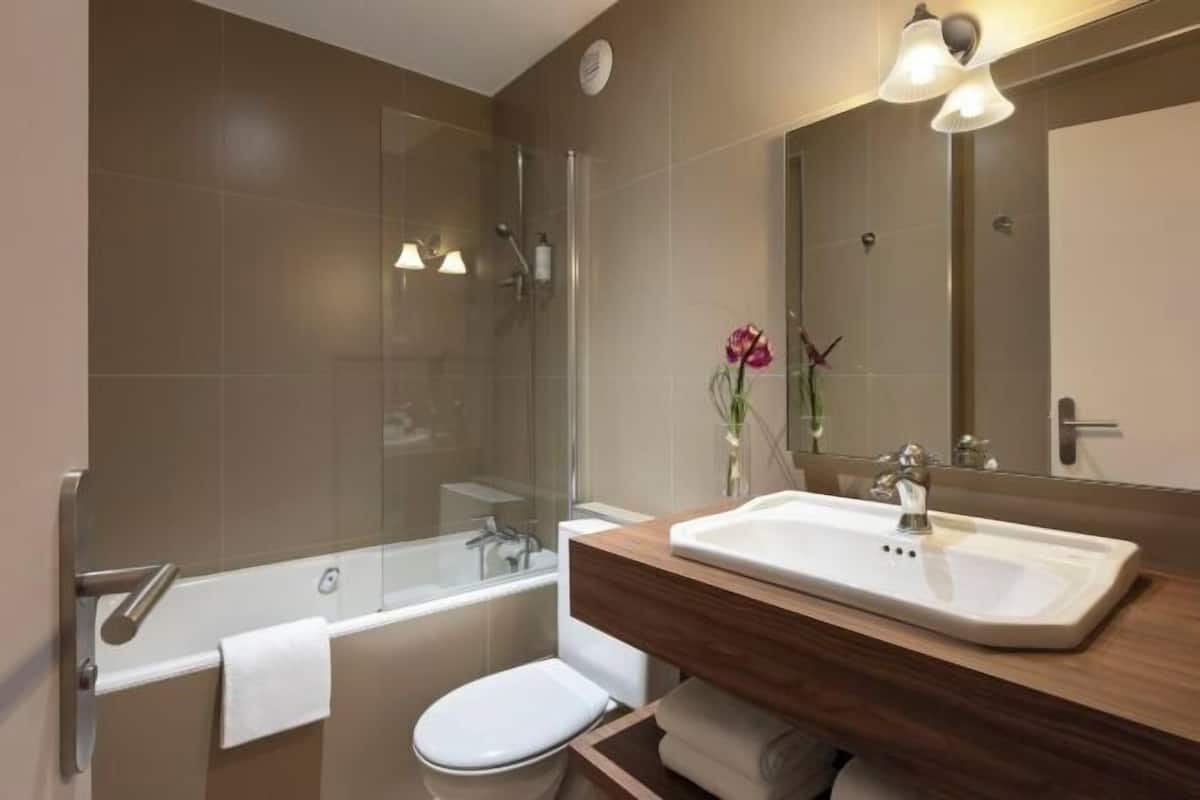 Free toiletries, hair dryer, towels