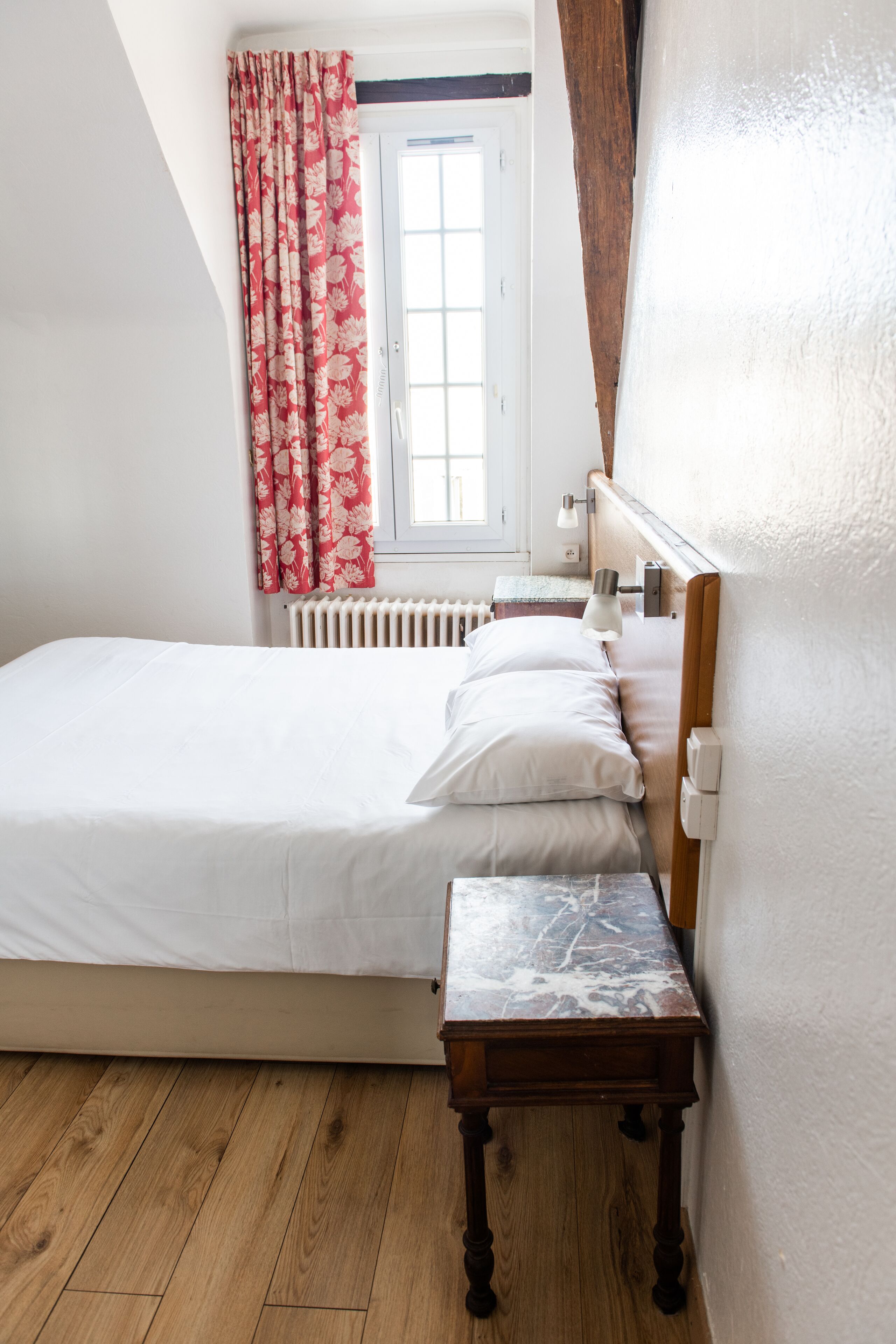 double room | premium bedding, individually decorated, desk, iron/ironing board