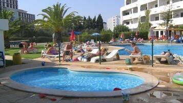 Alberca al aire libre