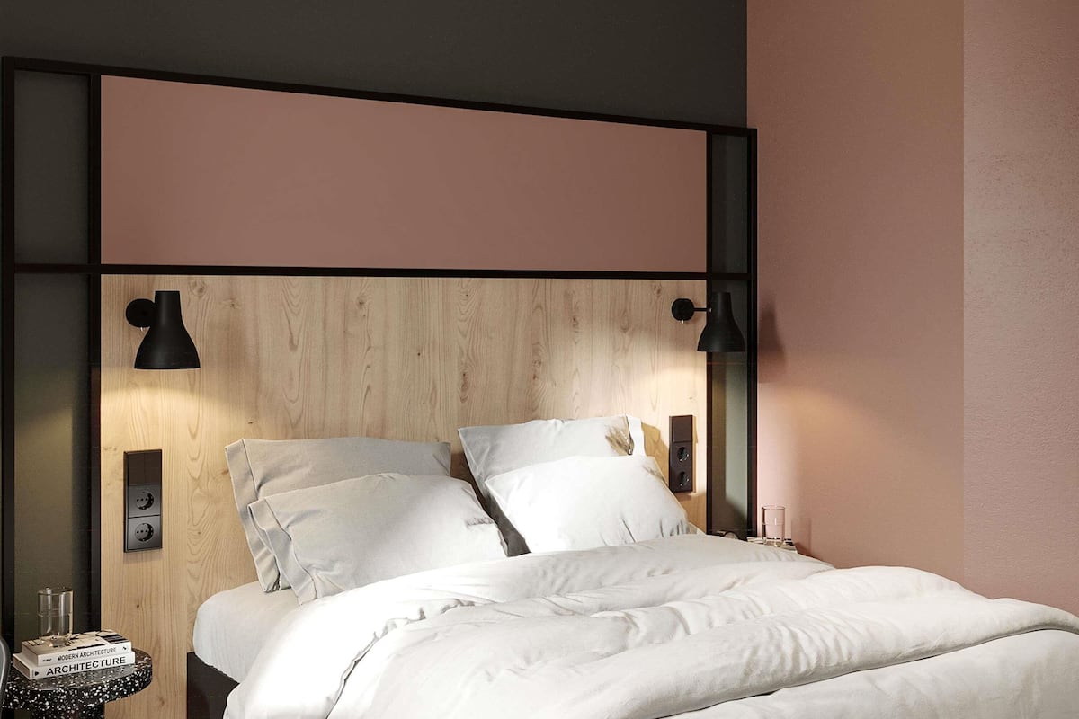 Hypo-allergenic bedding, desk, blackout drapes, soundproofing