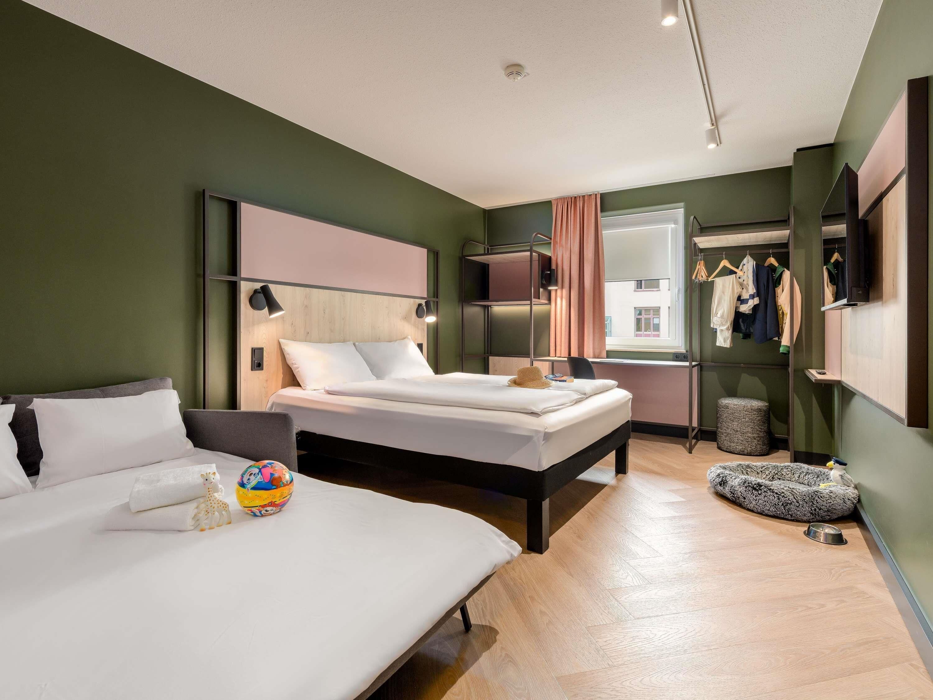 Standard Room, 1 Double Bed with Sofa bed | Hypo-allergenic bedding available, desk, blackout drapes, soundproofing