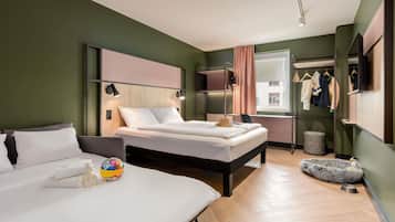 Standard Room, 1 Double Bed with Sofa bed | Hypo-allergenic bedding available, desk, blackout drapes, soundproofing