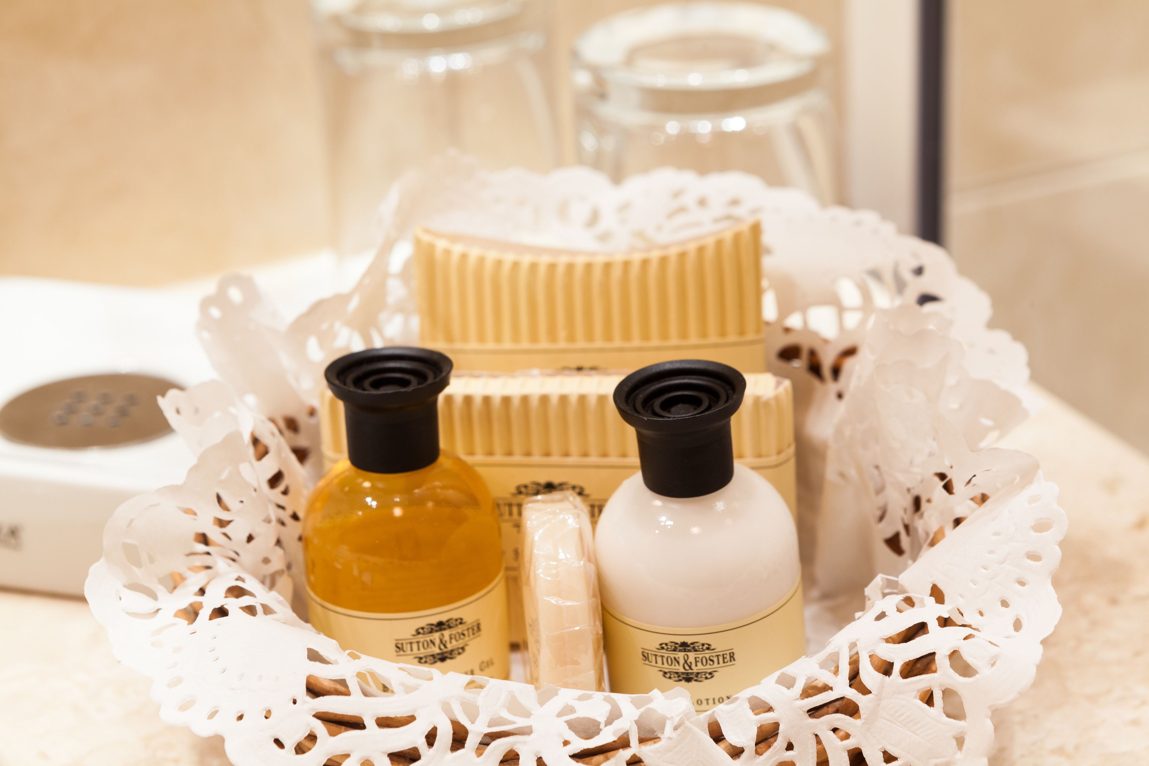 shower, free toiletries, hair dryer, slippers