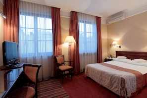 Premium bedding, minibar, in-room safe, desk