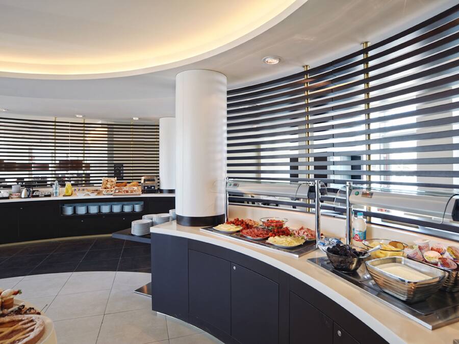 Tägliches inbegriffenes Frühstücksbuffet