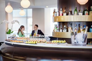 Bar (in der Unterkunft)