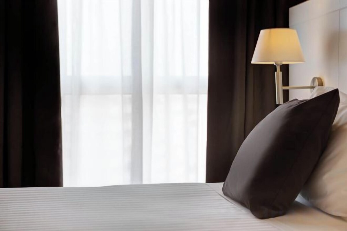Minibar, in-room safe, desk, blackout drapes