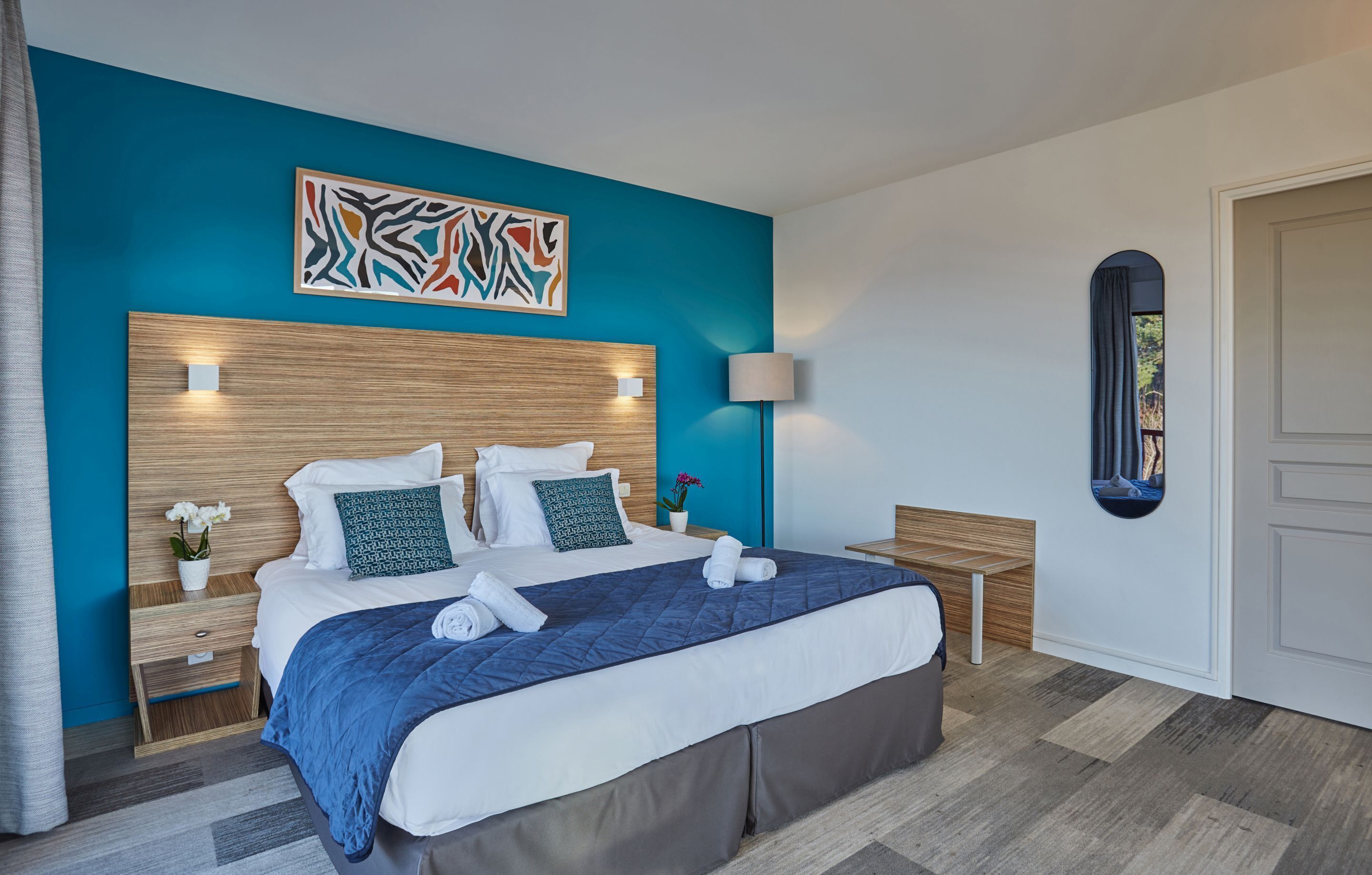 1 bedroom, desk, free wifi, bed sheets