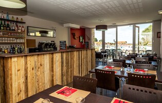 Breakfast and dinner served, French cuisine