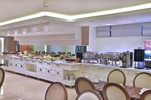 Bao gồm bữa sáng buffet hàng ngày 