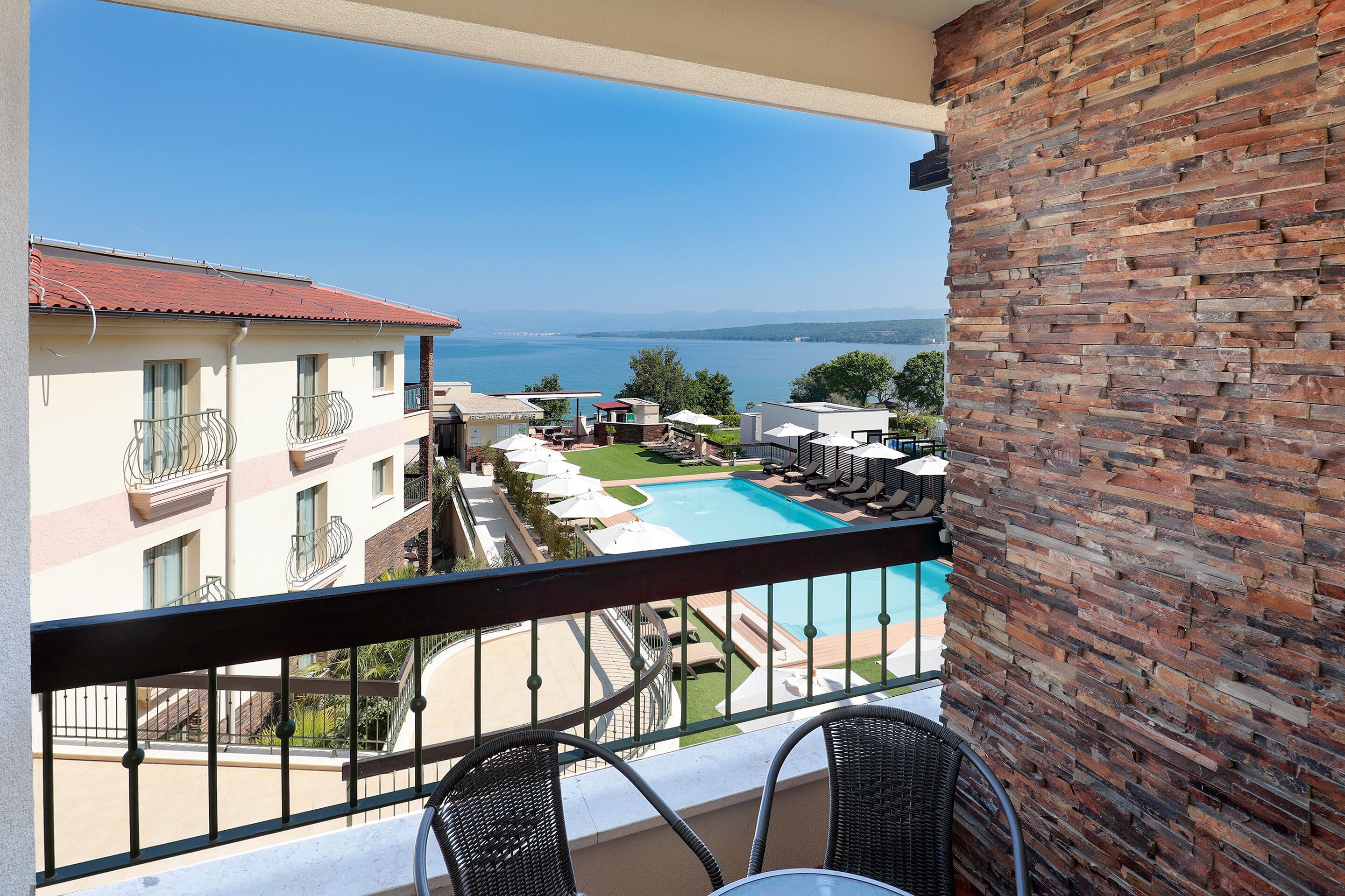 family suite, balcony, sea view (superior) | balcony