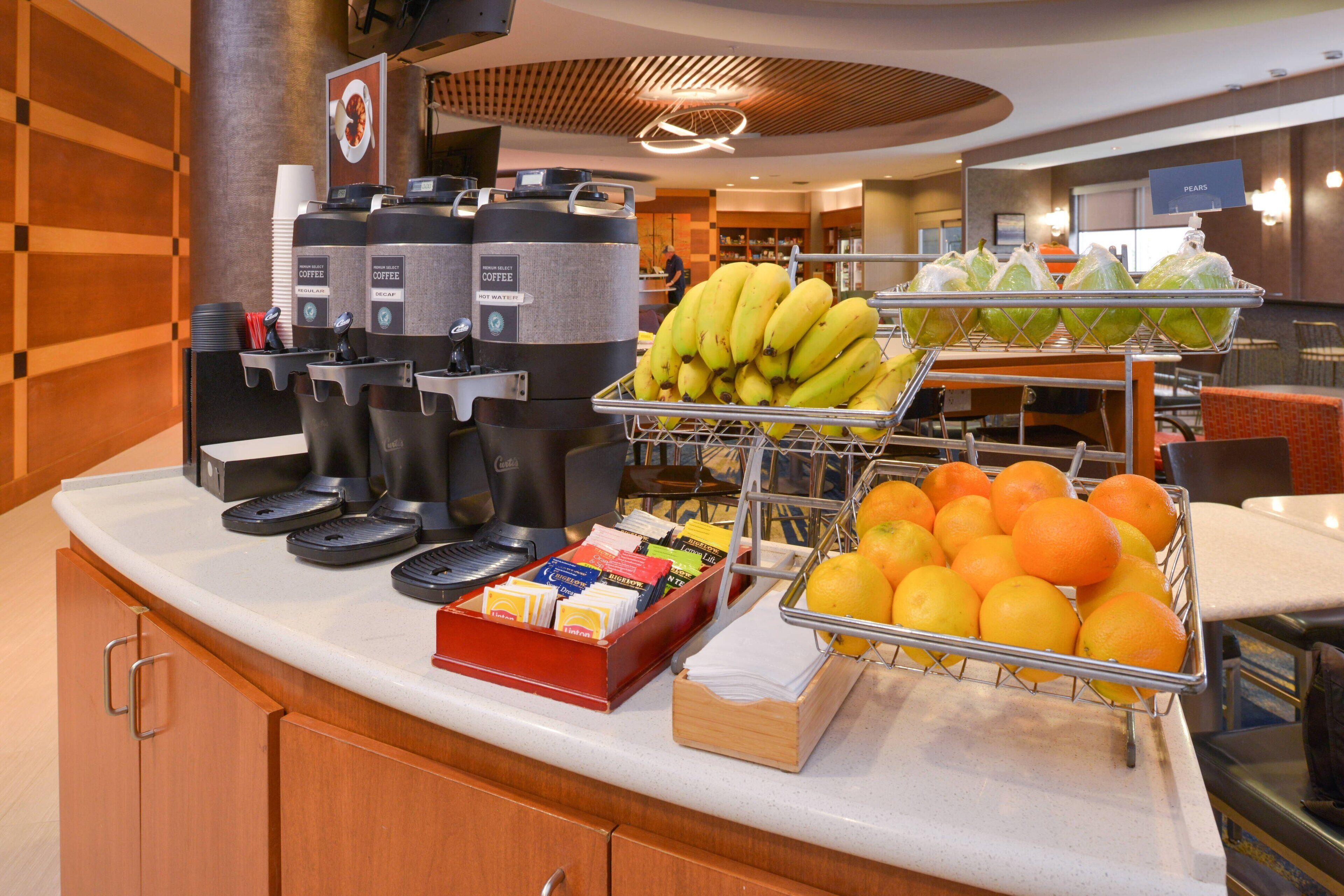 free buffet breakfast