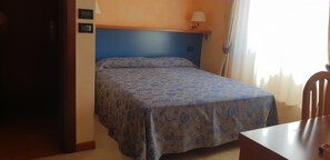 Minibar, individually furnished, free WiFi