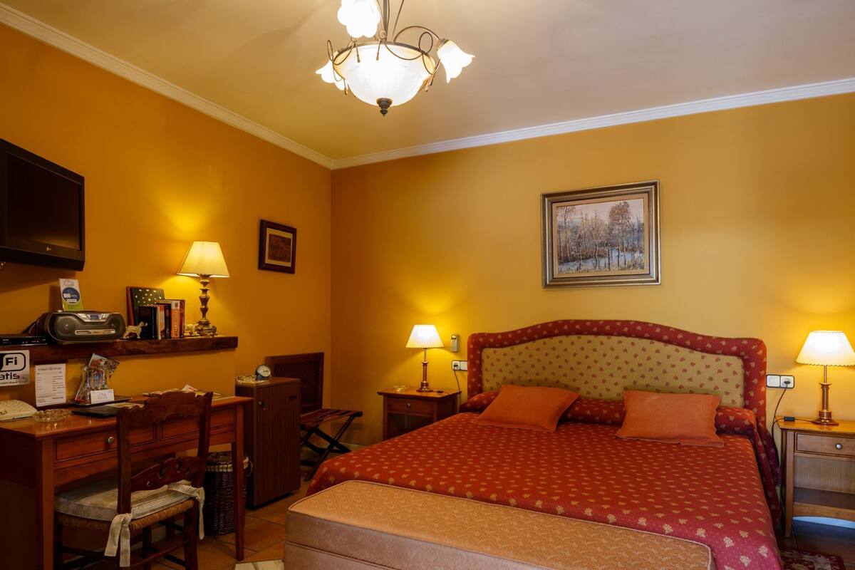 Double Room, Terrace | Minibar, in-room safe, soundproofing, cribs/infant beds